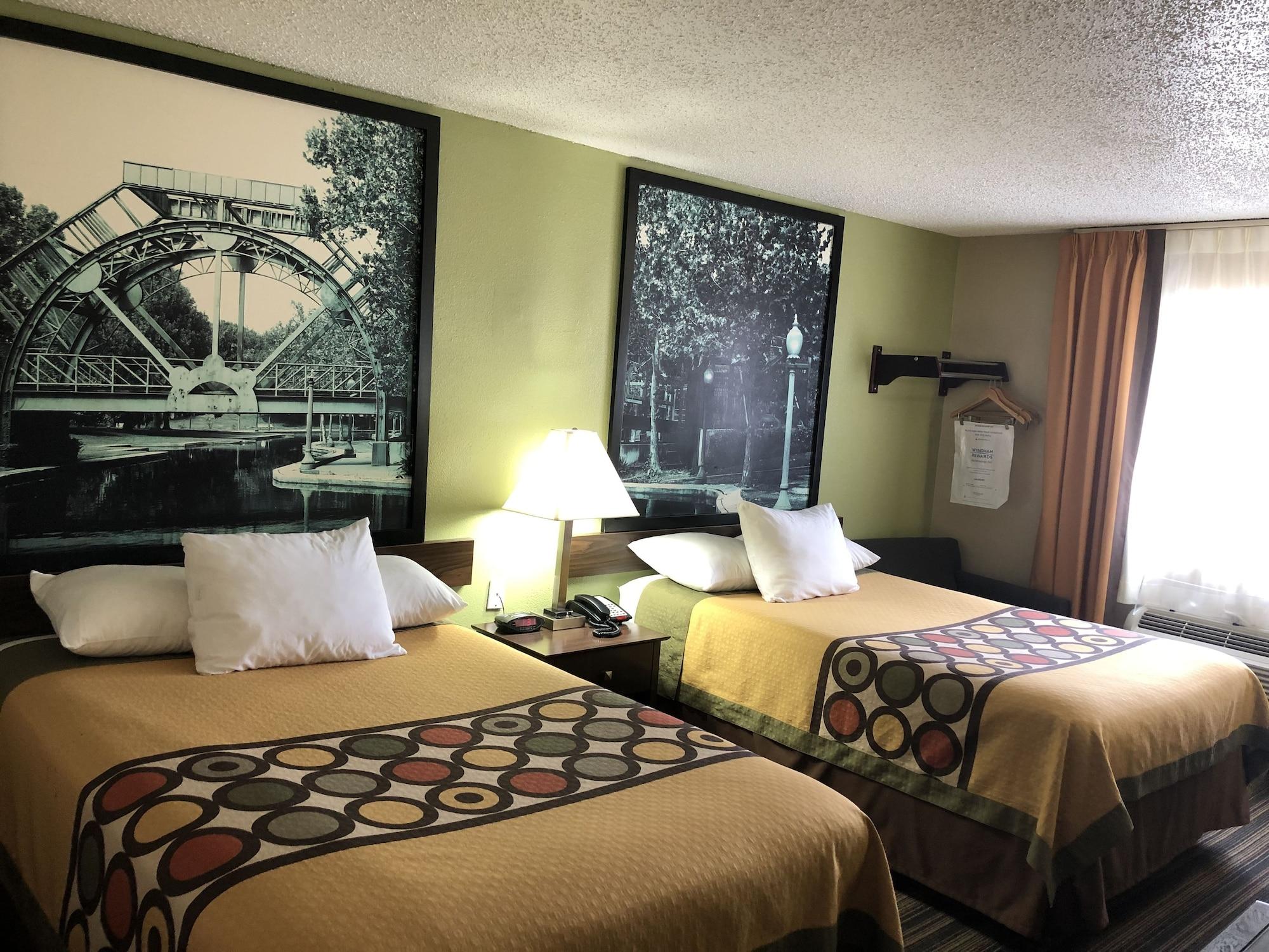 Super 8 By Wyndham Natchitoches Motel Luaran gambar
